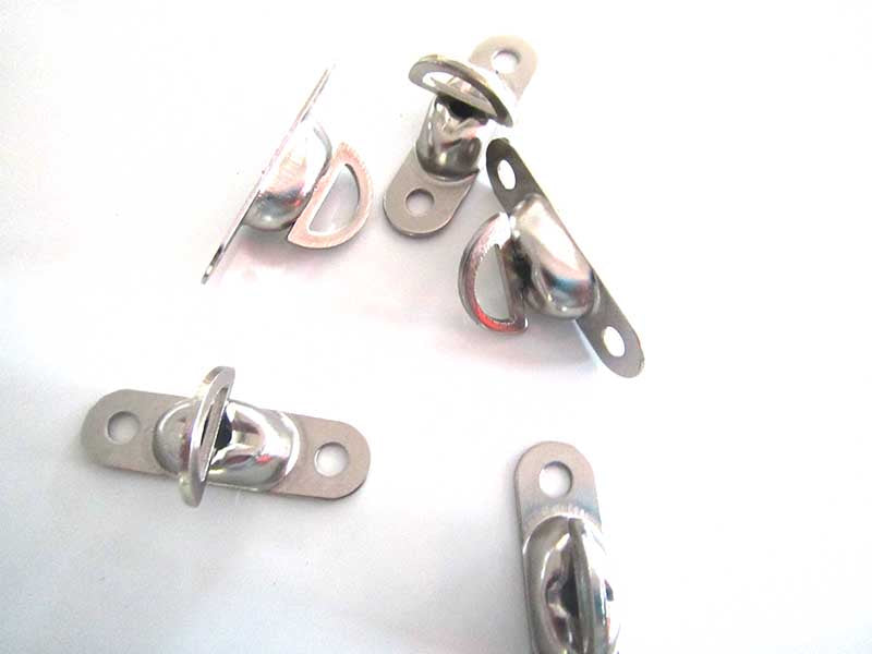 TWIST LOCK FASTENER FOR SIGNS